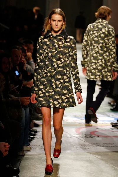 Look 1